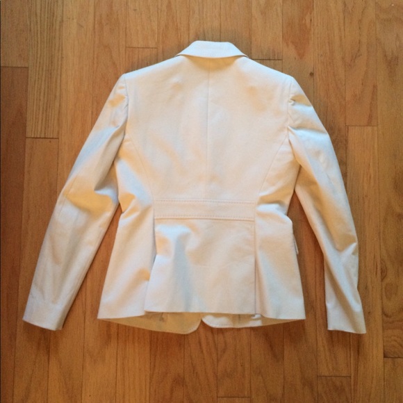 Anne Klein size 4 off white (Stone) skirt suit - Picture 4 of 5